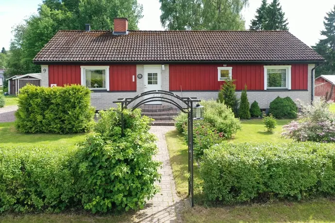 Villa, Fiskarstigen 9, Storfors. Bild 1 av 20