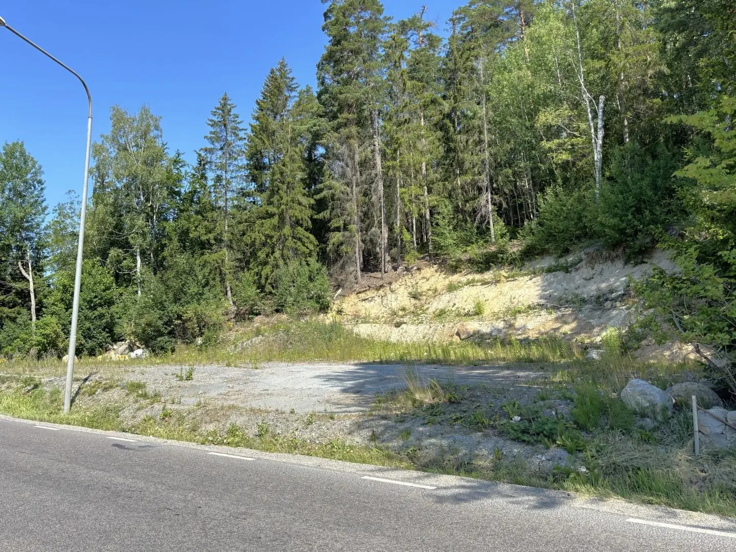Bild 1 av 13 på Glömstavägen 566