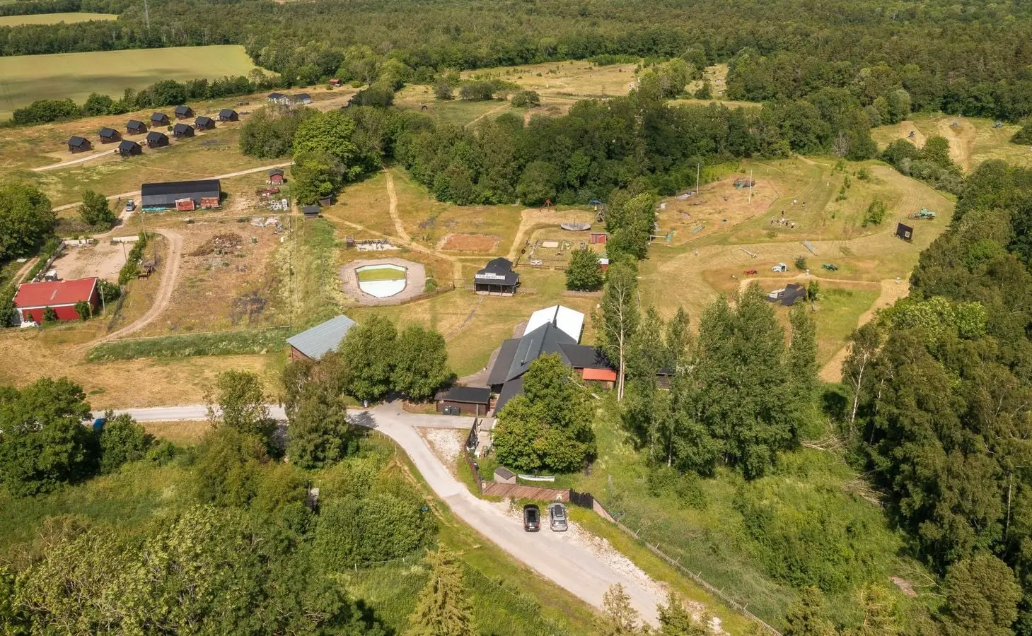 Bild 1 av 52 på Stenkyrka Broungs 641B