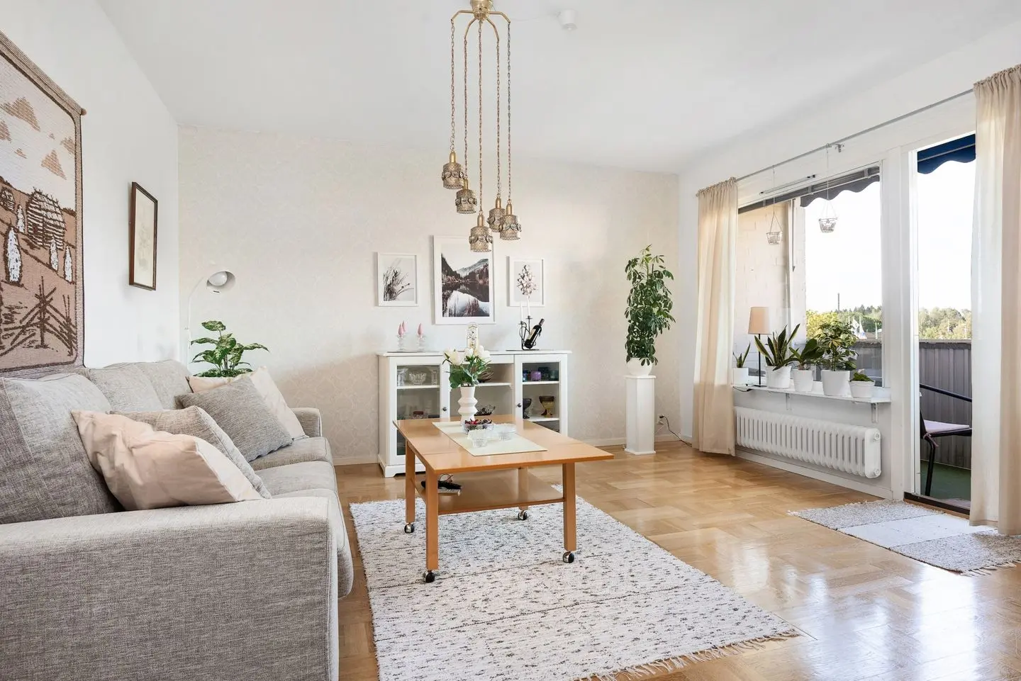 Lägenhet, Mårbackavägen 13B, Karlskoga. Bild 1 av 29
