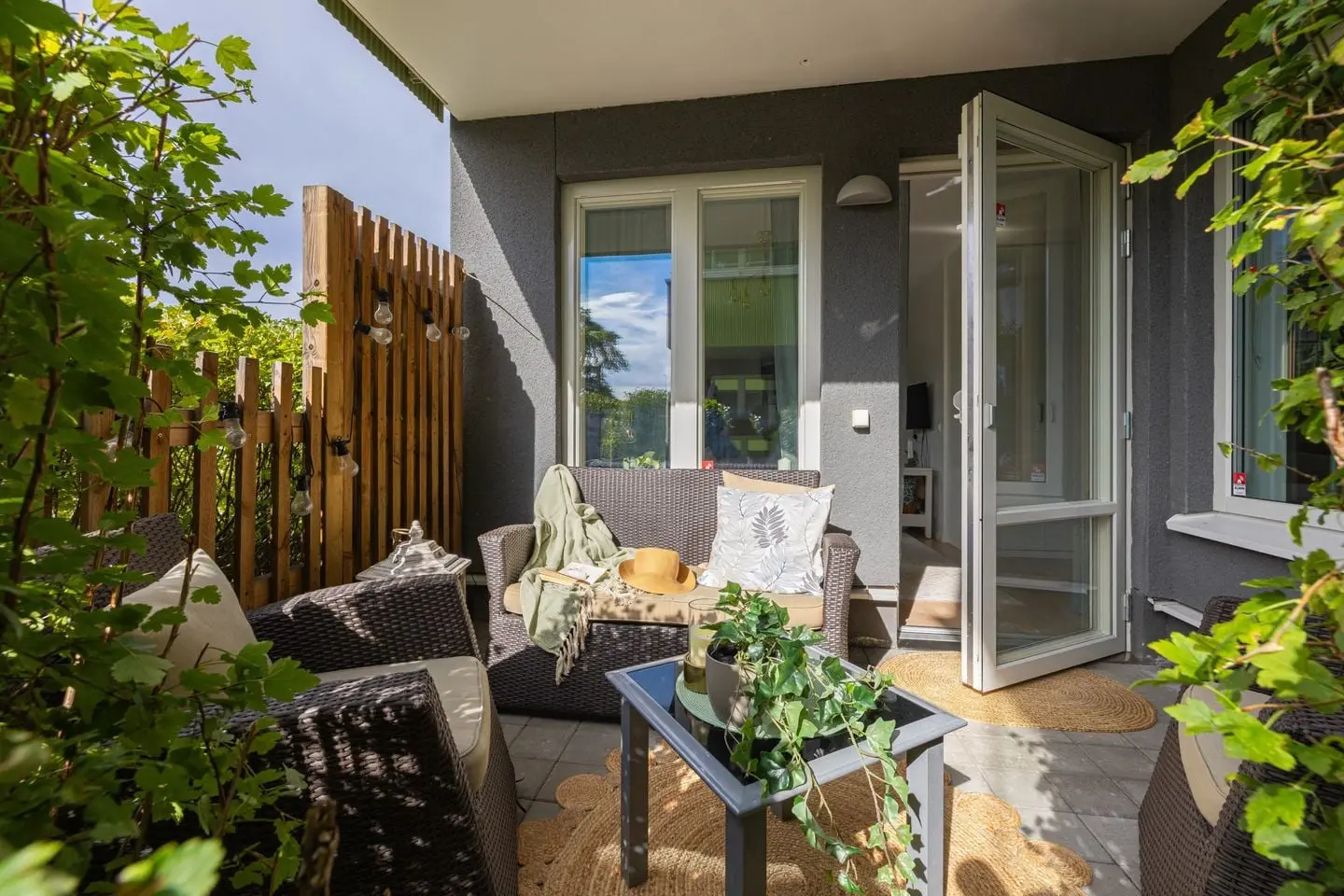 Lägenhet, Brogatan 11, Sundbyberg. Bild 1 av 25
