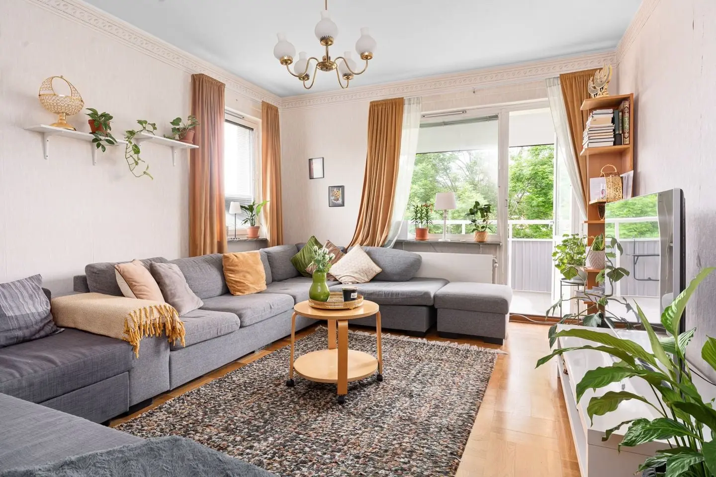 Lägenhet, Vindarnas Väg 4E, Karlskoga. Bild 1 av 26