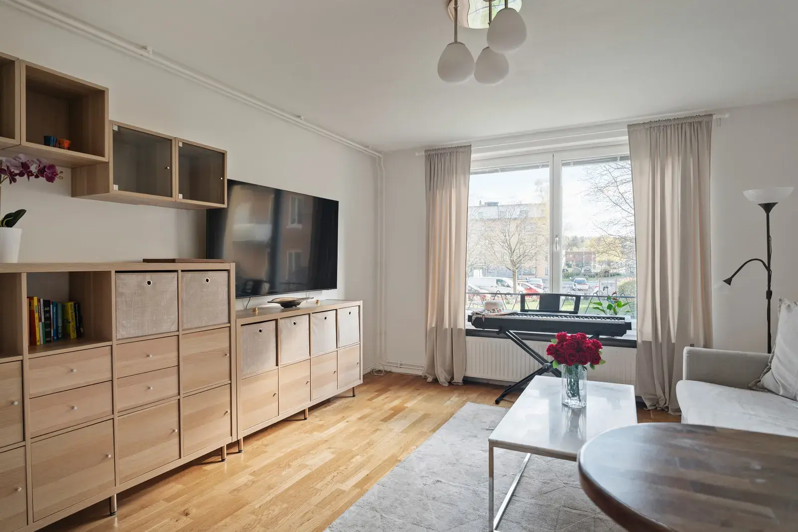 Apartment, Hörningsnäsvägen 32, Huddinge. Photo 1 of 23