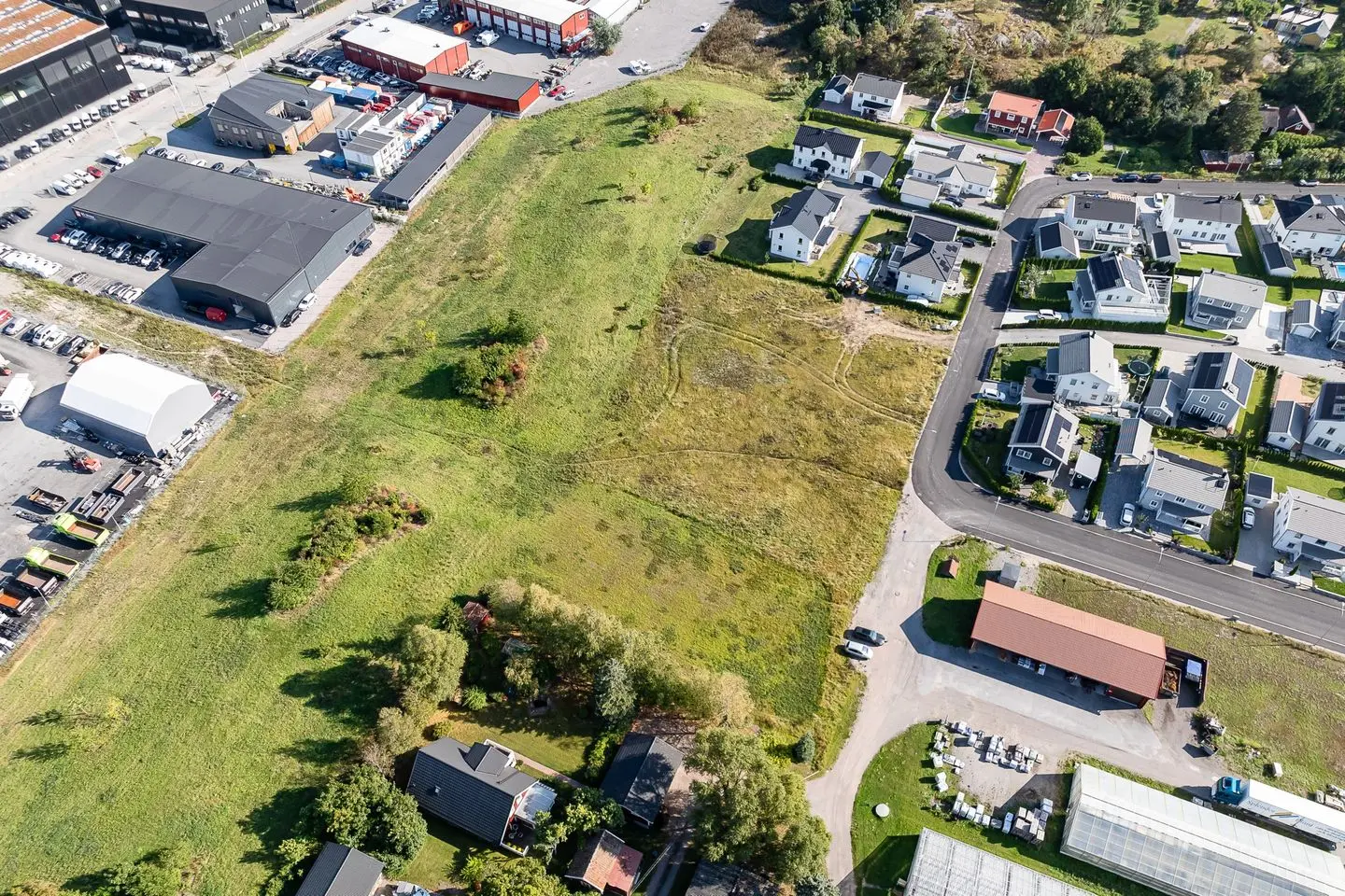 Bild 1 av 17 på Kumla trädgårdsgata 30