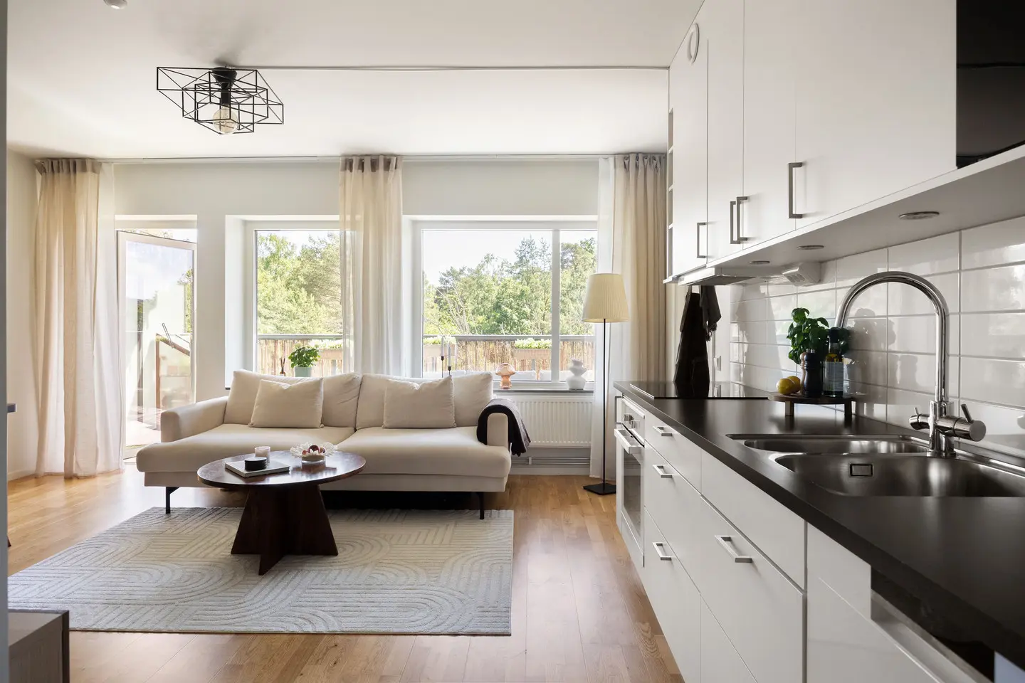 Lägenhet, Hammarkullegatan 6. Bild 1 av 25