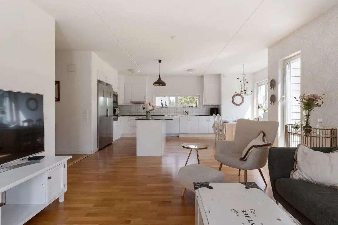 Lägenhet, Landskyrkoallén 2E, Alingsås. Bild 1 av 22
