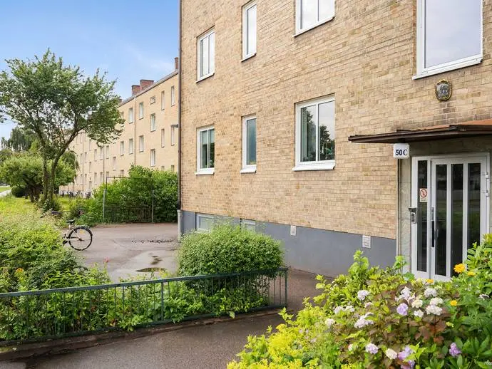 Bild 1 av 14 på Laholmsvägen 50C