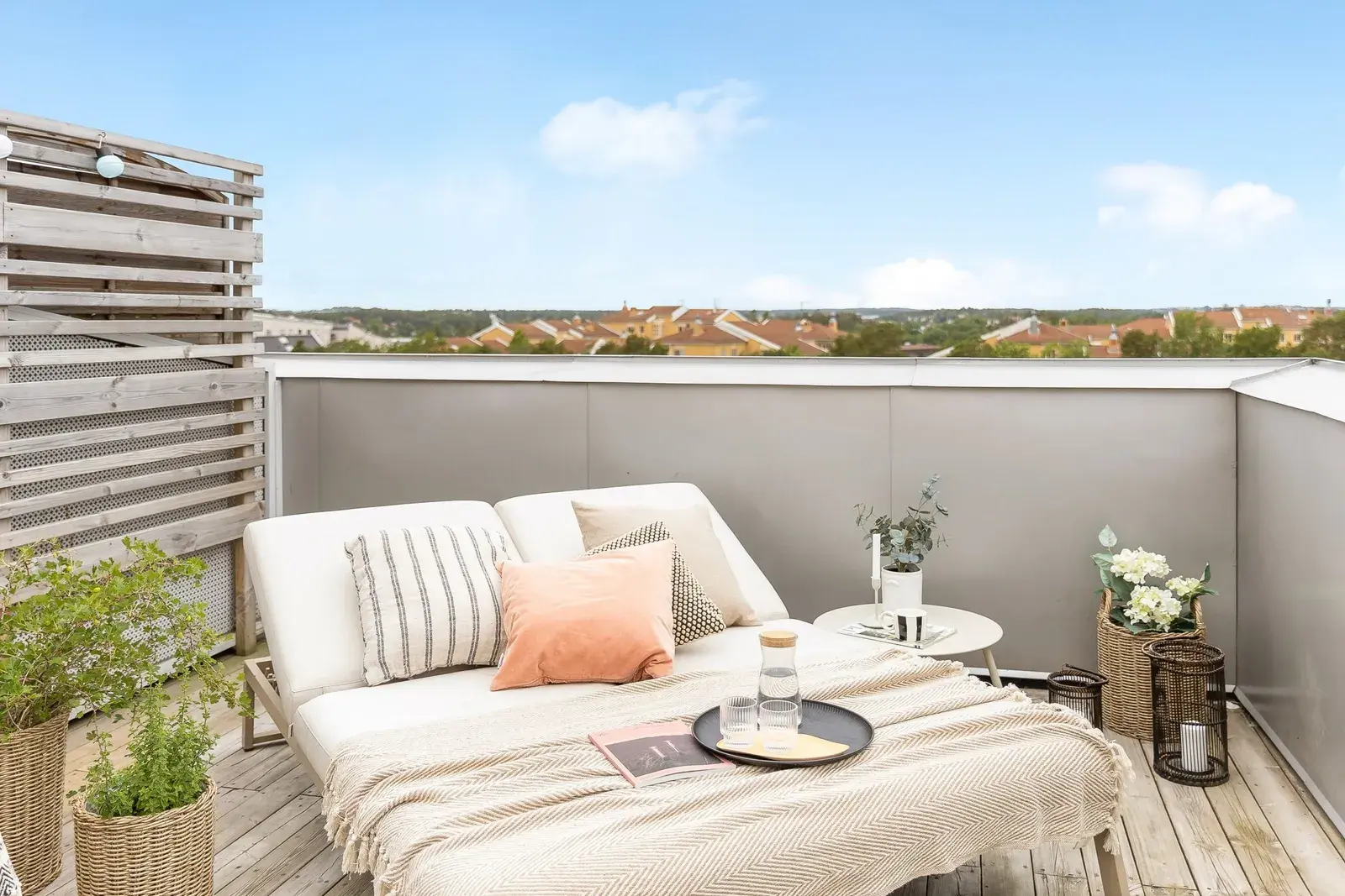 Lägenhet, Kavallerivägen 2C, vån 9/9, Sundbyberg. Bild 1 av 24