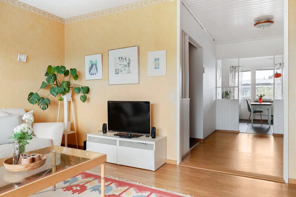 Bild 1 av 22 på Rönnebergavägen 37B