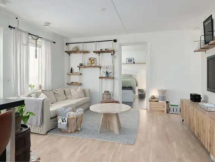 Bild 1 av 20 på Hissjövägen 28