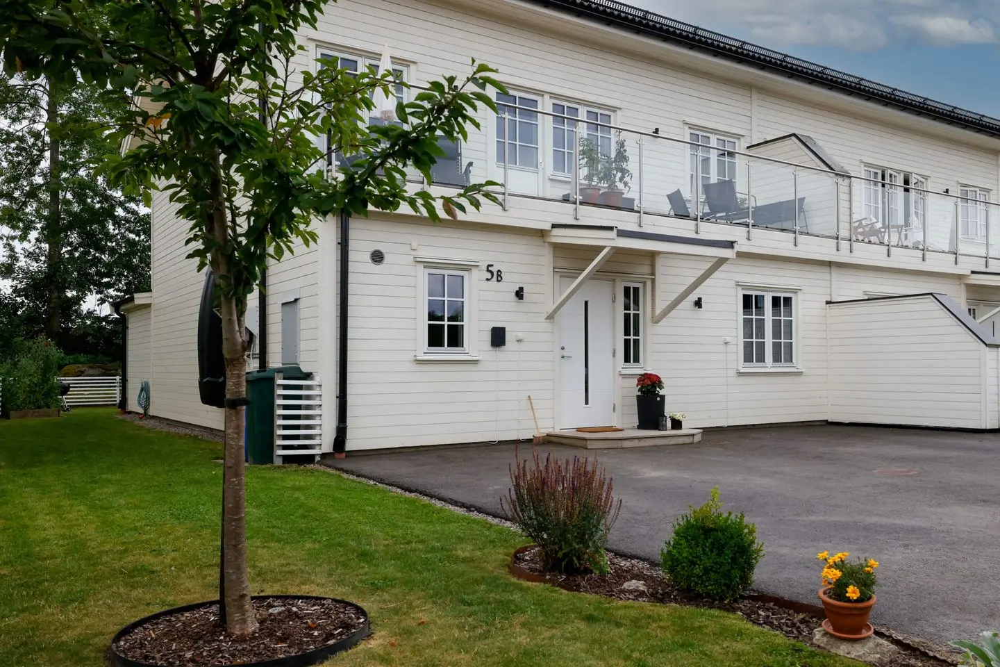 Bild 1 av 44 på Sandbunkergatan 5B