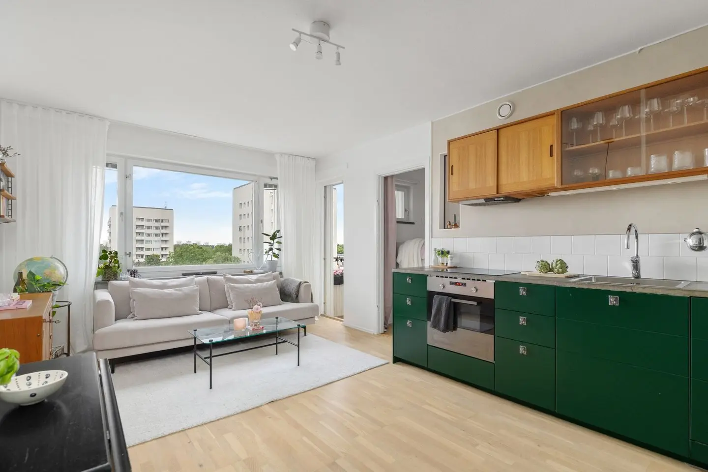 Apartment, Skebokvarnsvägen 321, Stockholm. Photo 1 of 32
