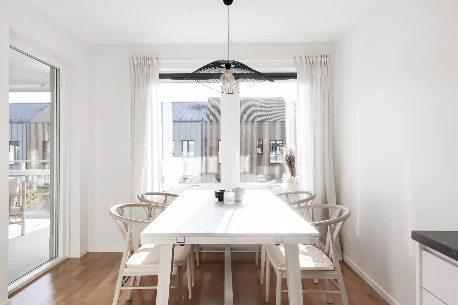 Lägenhet, Åbroddgatan 7. Bild 1 av 18