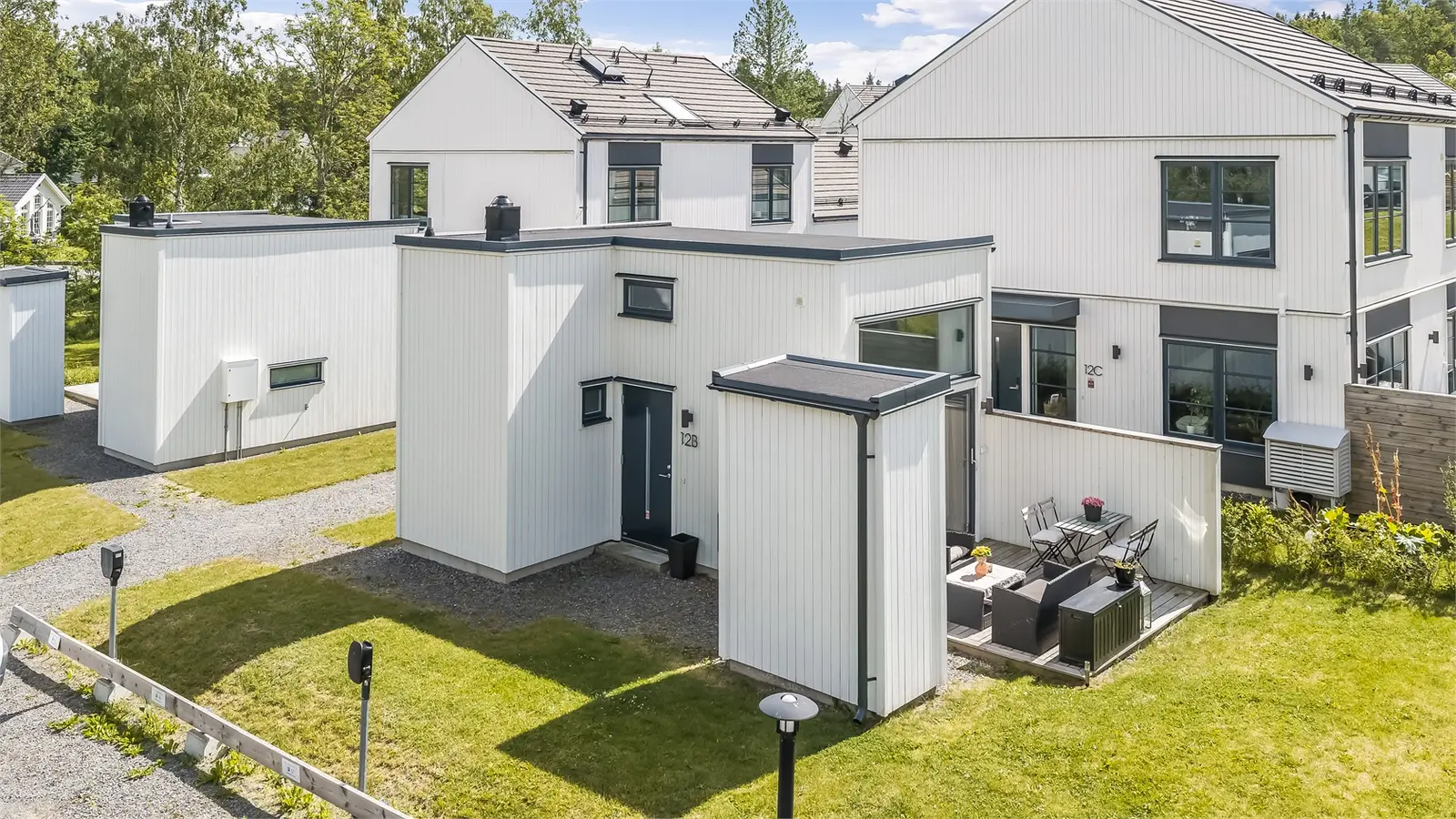 Lägenhet, Skogskärrsvägen 12B. Bild 1 av 5