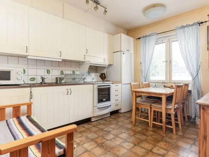 Apartment, Östra Storgatan 17B. Photo 1 of 10