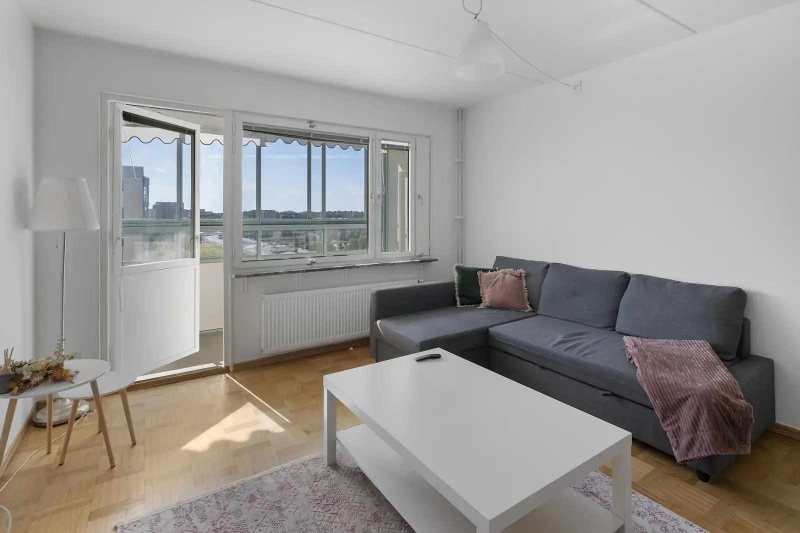 Apartment, Sjöblads väg 5. Photo 1 of 20