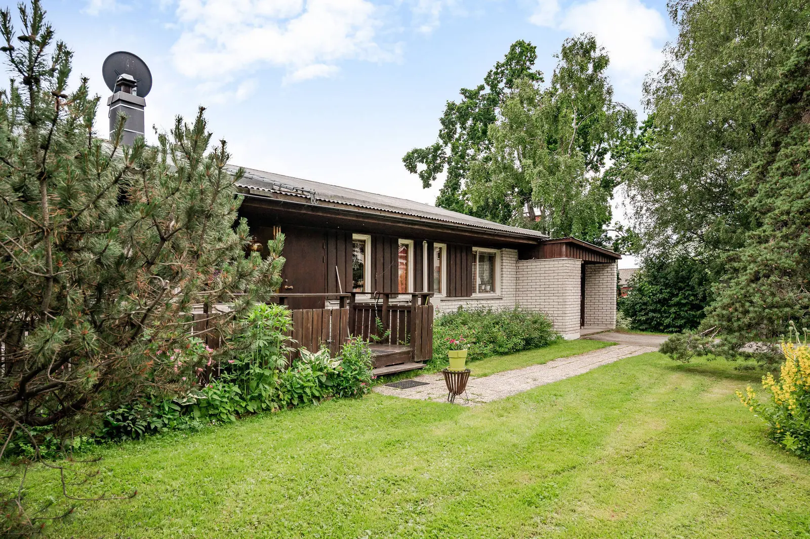 Villa, Fränstavägen 225, Fränsta. Bild 1 av 20