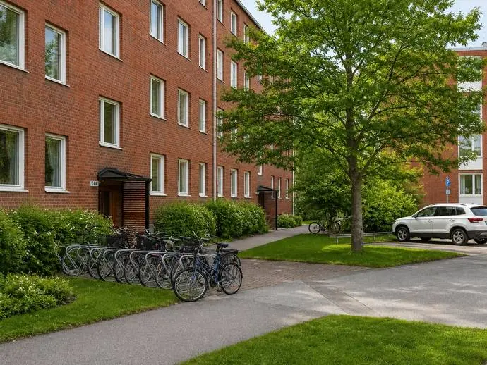 Image 1 of 15 of Mellanvångsvägen 14B