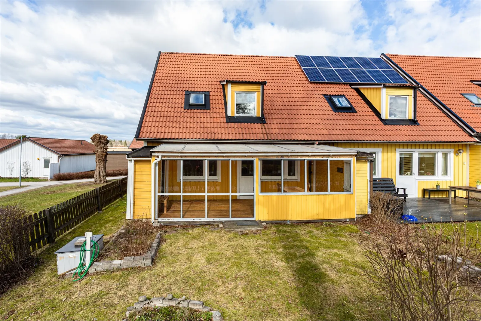 Villa, Brunnsvägen 27. Bild 1 av 30