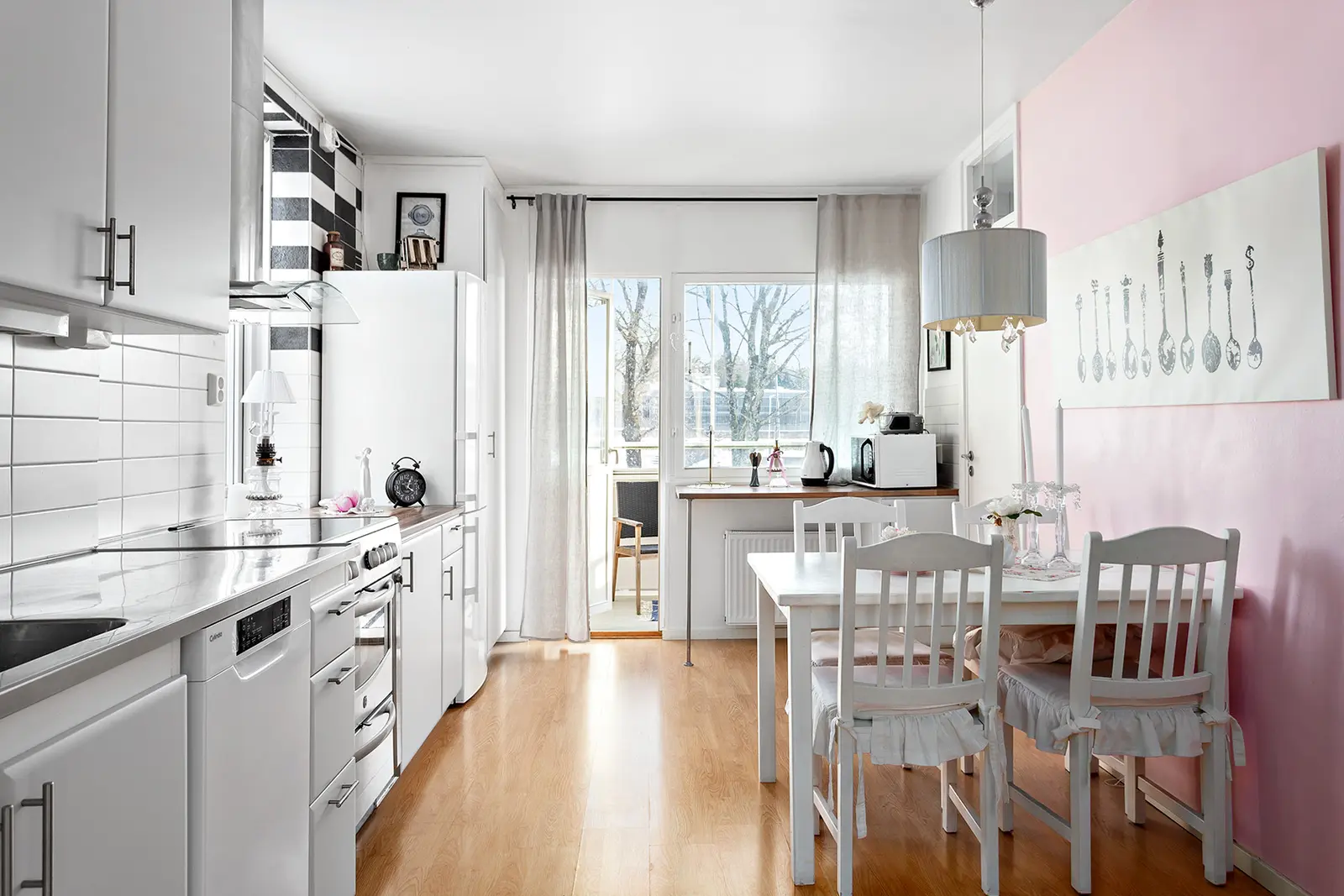 Lägenhet, Lerum Andersvägen 78, Lerum. Bild 1 av 13