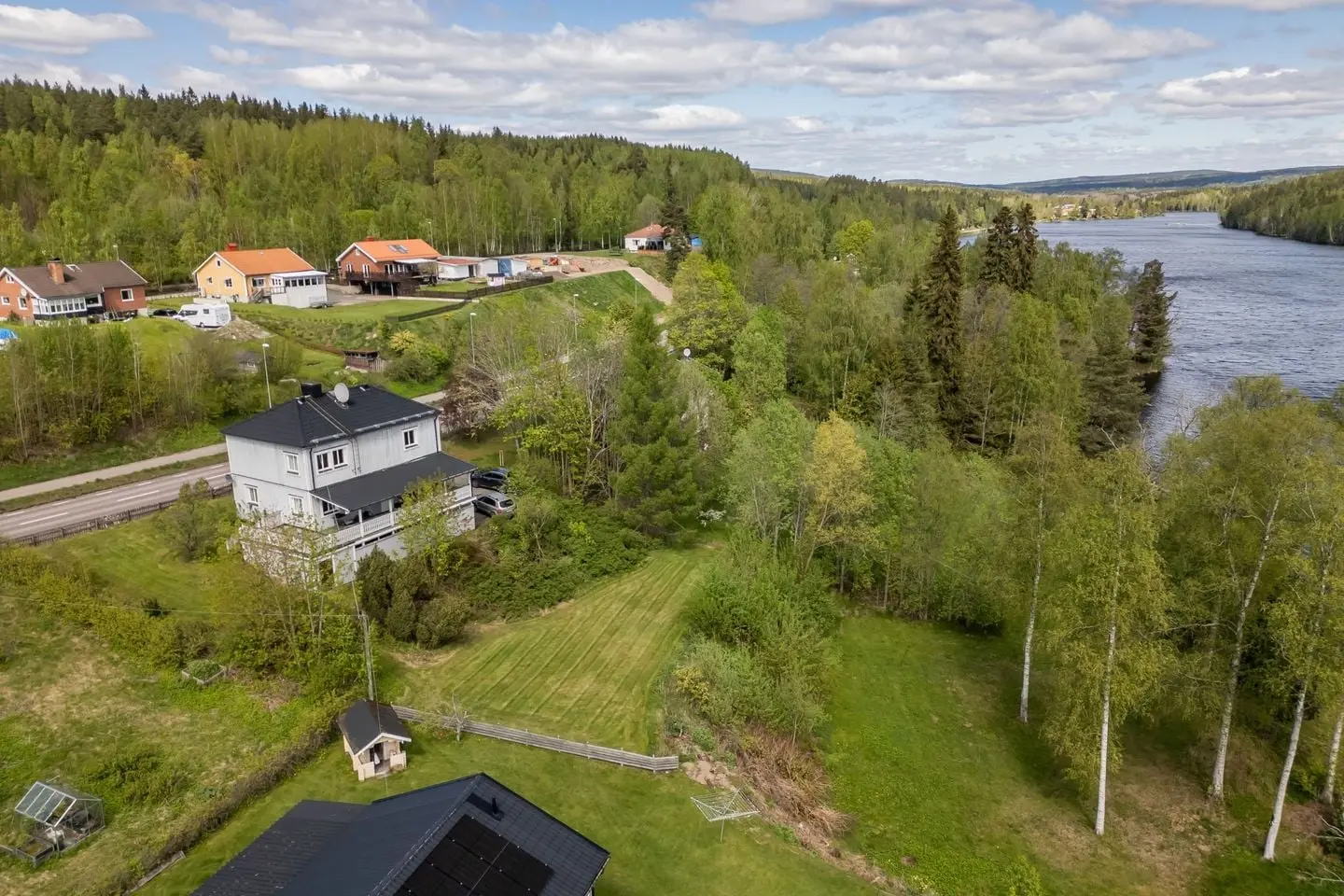 Villa, Faluvägen 16, Ludvika. Bild 1 av 41