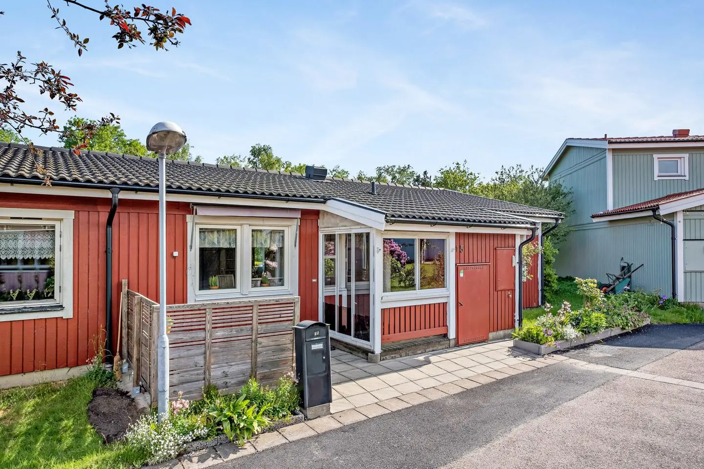 Villa, Malörtsgatan 15, Göteborg. Bild 1 av 28