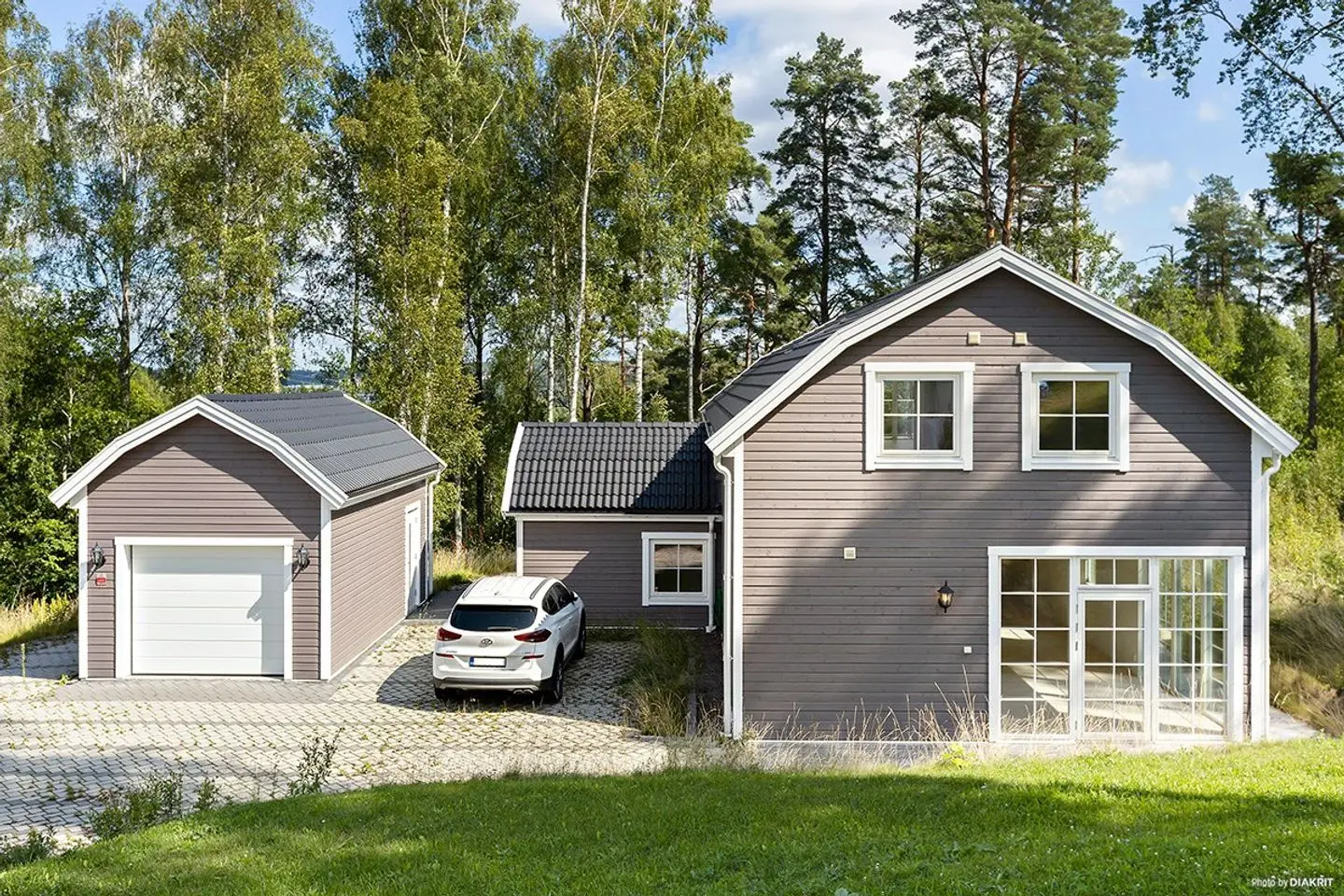 House, Älvesta säteri 29, Botkyrka. Photo 1 of 26