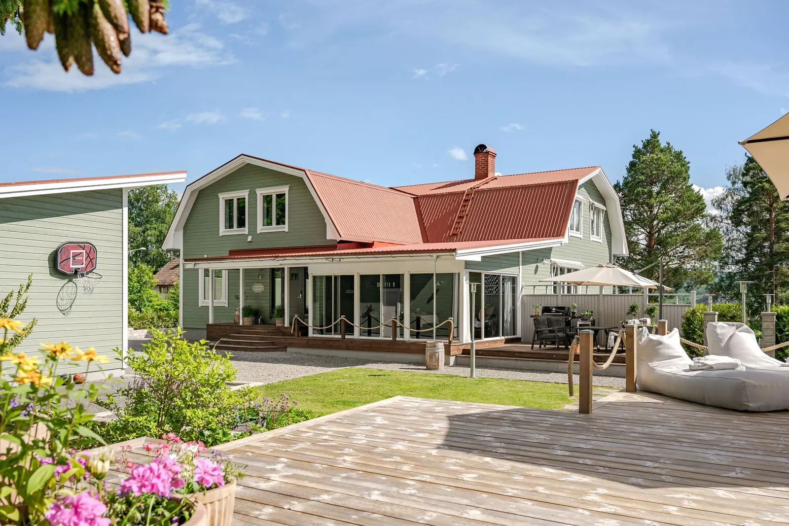 Bild 1 av 18 på Bergsgatan 8