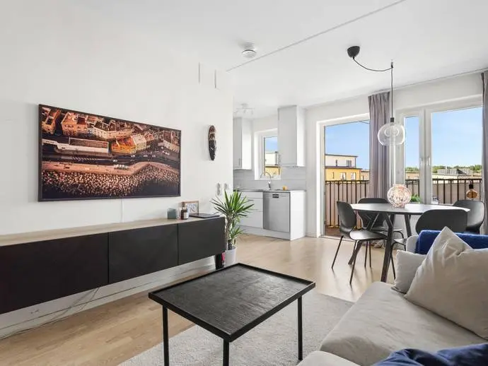 Lägenhet, Fridensborgsvägen 161, 2tr. Bild 1 av 20