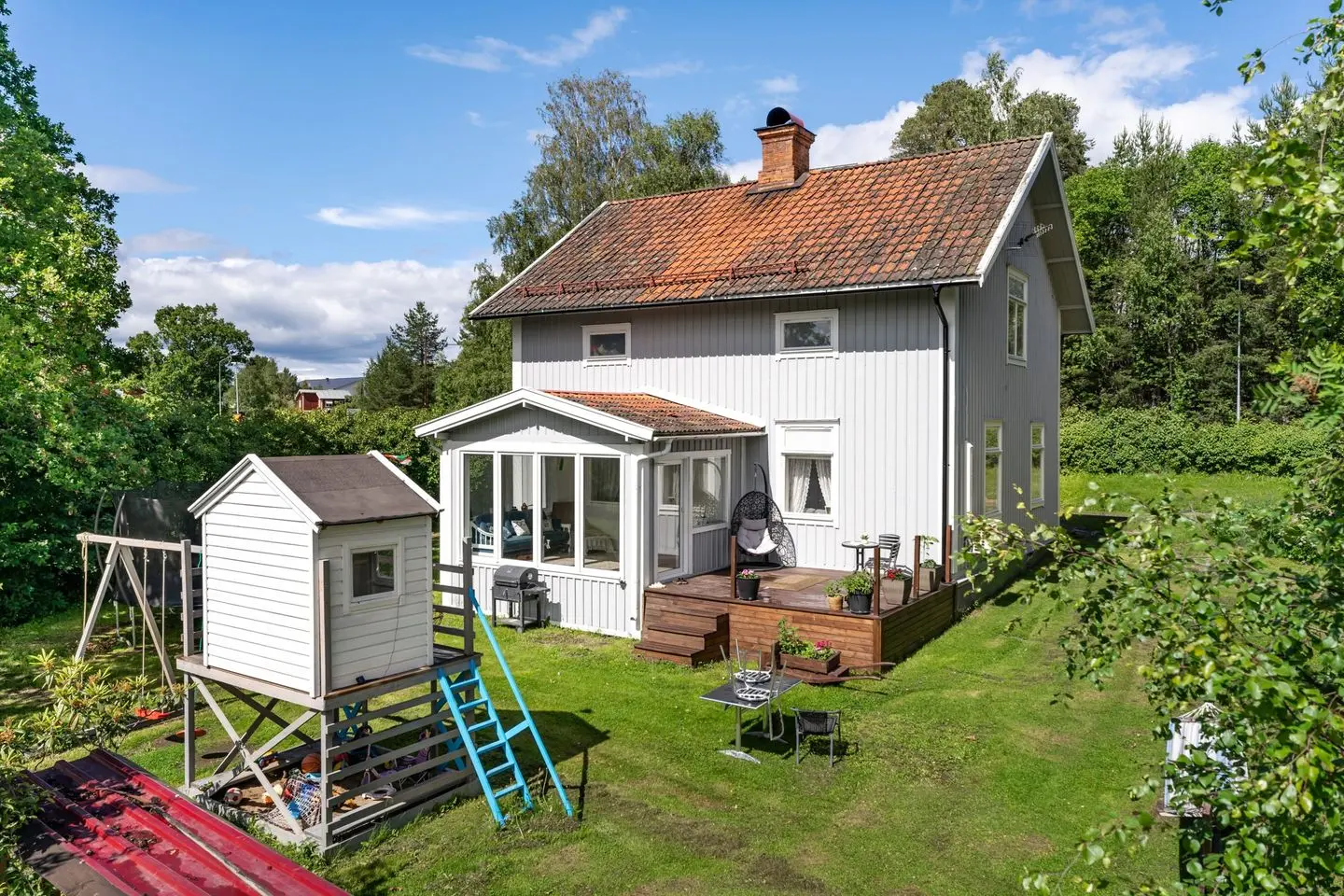 Bild 1 av 43 på Hybovägen 24