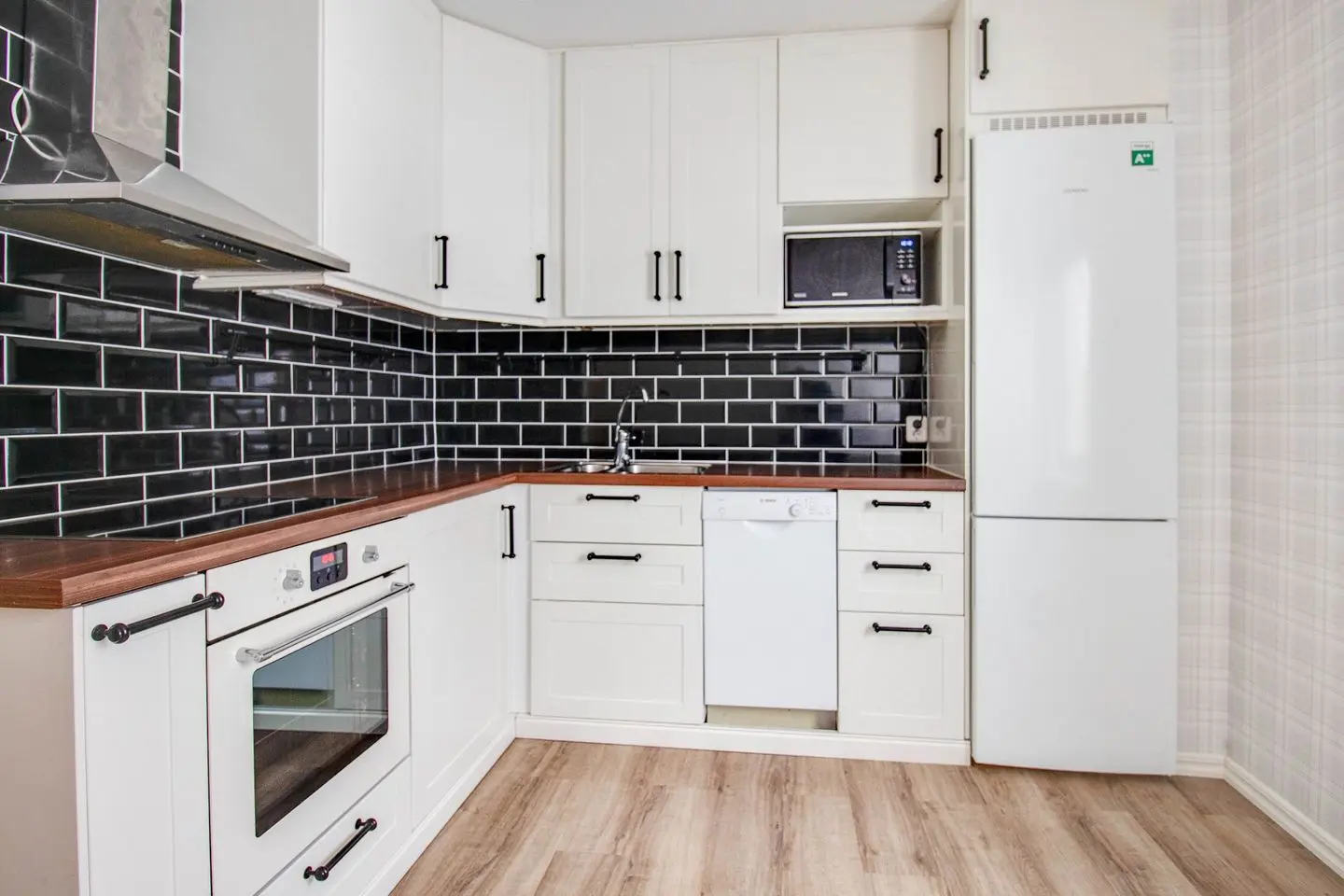 Bild 1 av 16 på Östra Bergsgatan 8C