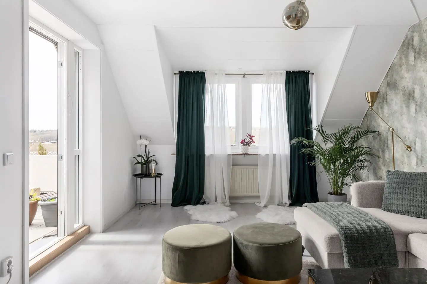 Lägenhet, Gunnaredsterrassen 72, Göteborg. Bild 1 av 23