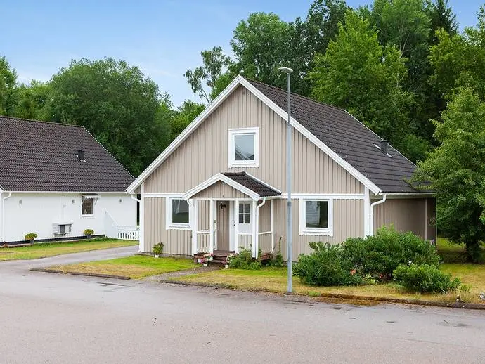 House, Ågatan 16, Lessebo. Photo 1 of 20