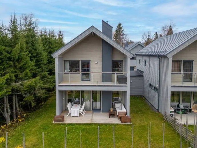 Bild 1 av 20 på Sågvägen 8E