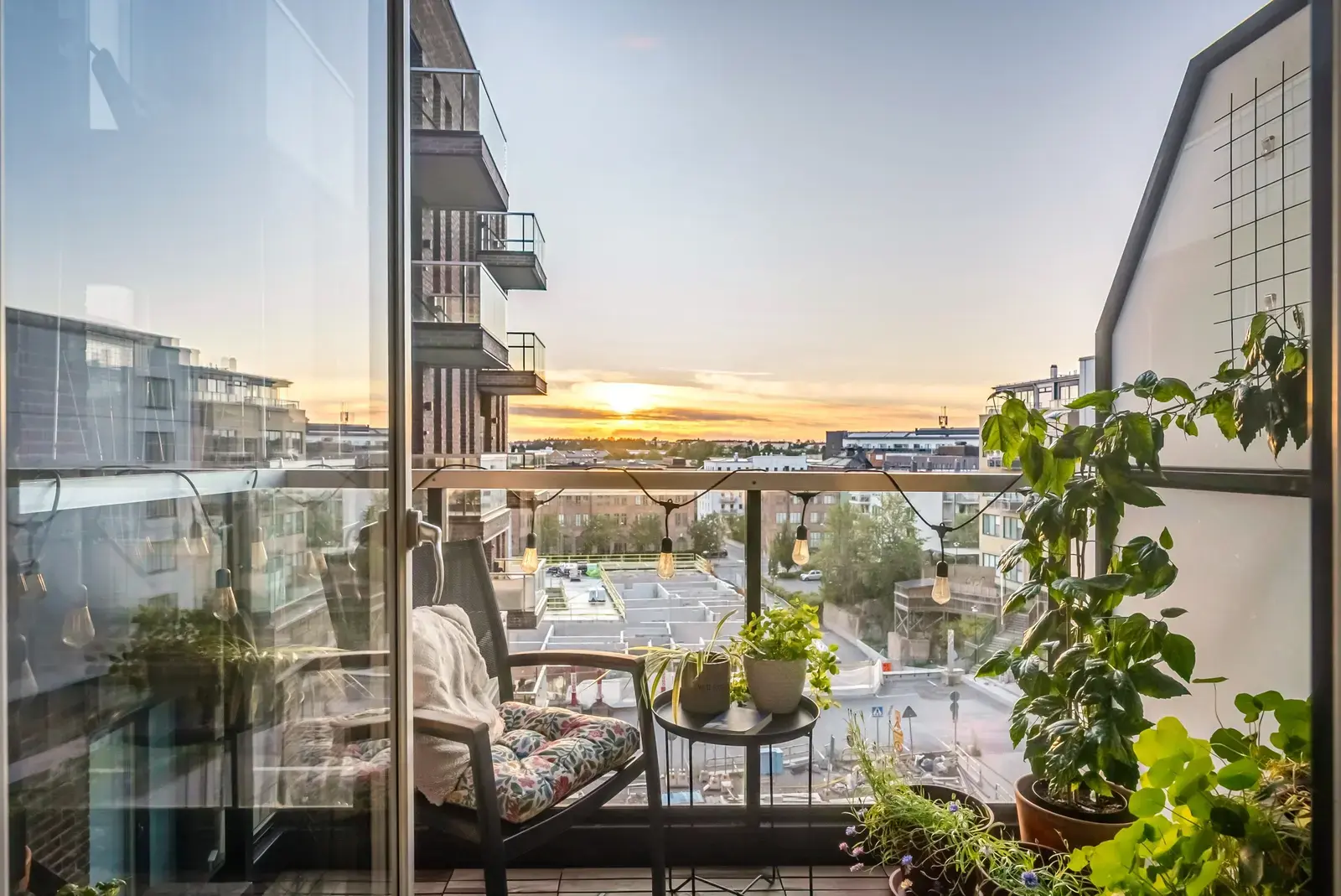 Apartment, Responsgatan 14, Stockholm. Photo 1 of 20