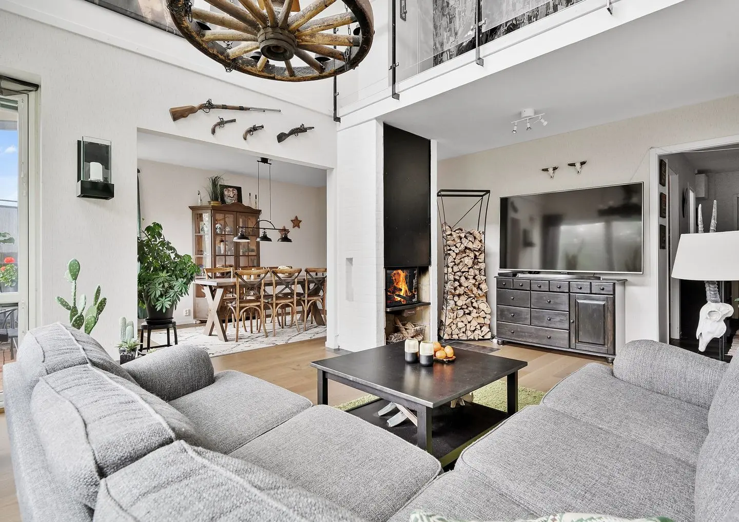 Lägenhet, Holmvägen 19, Upplands Väsby. Bild 1 av 37