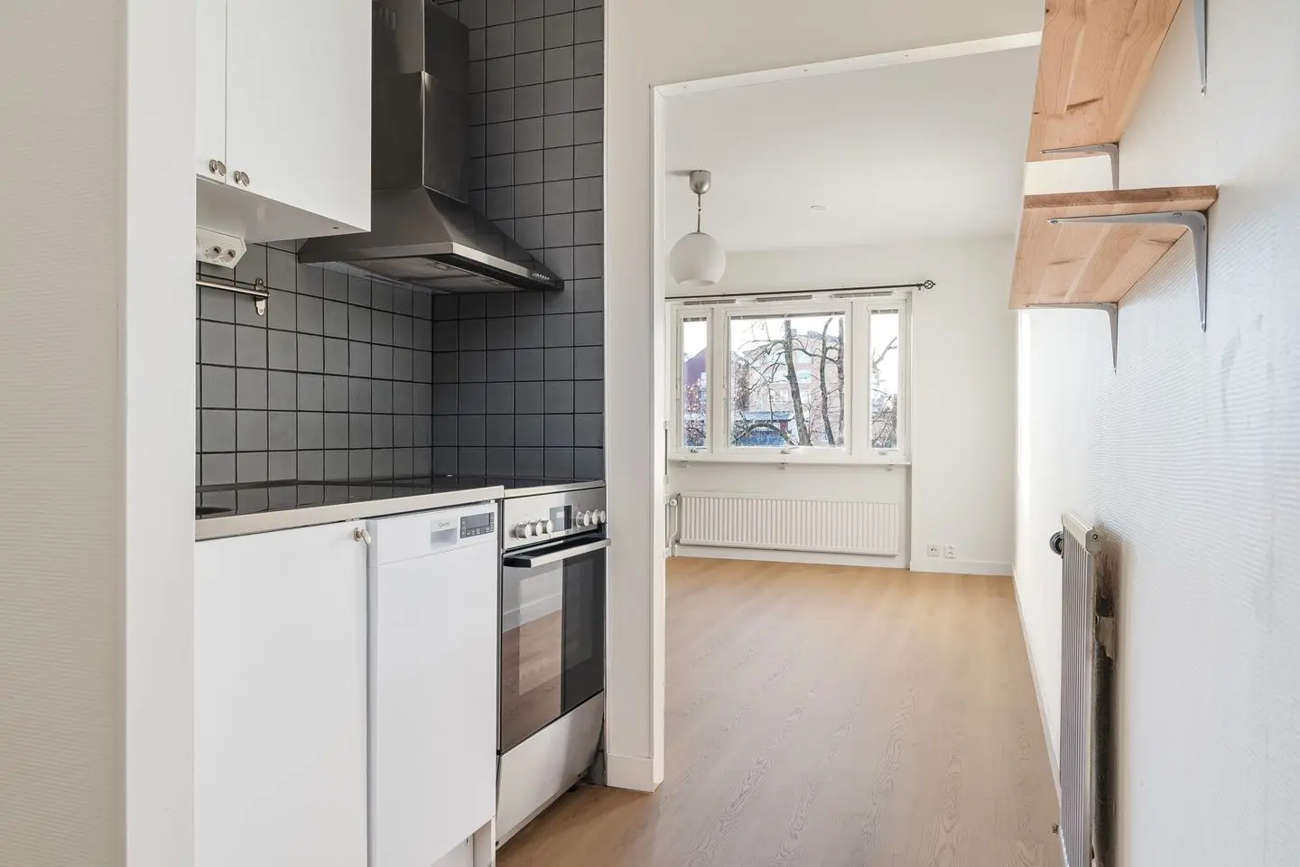Lägenhet, Storgatan 16A, Katrineholm. Bild 1 av 17