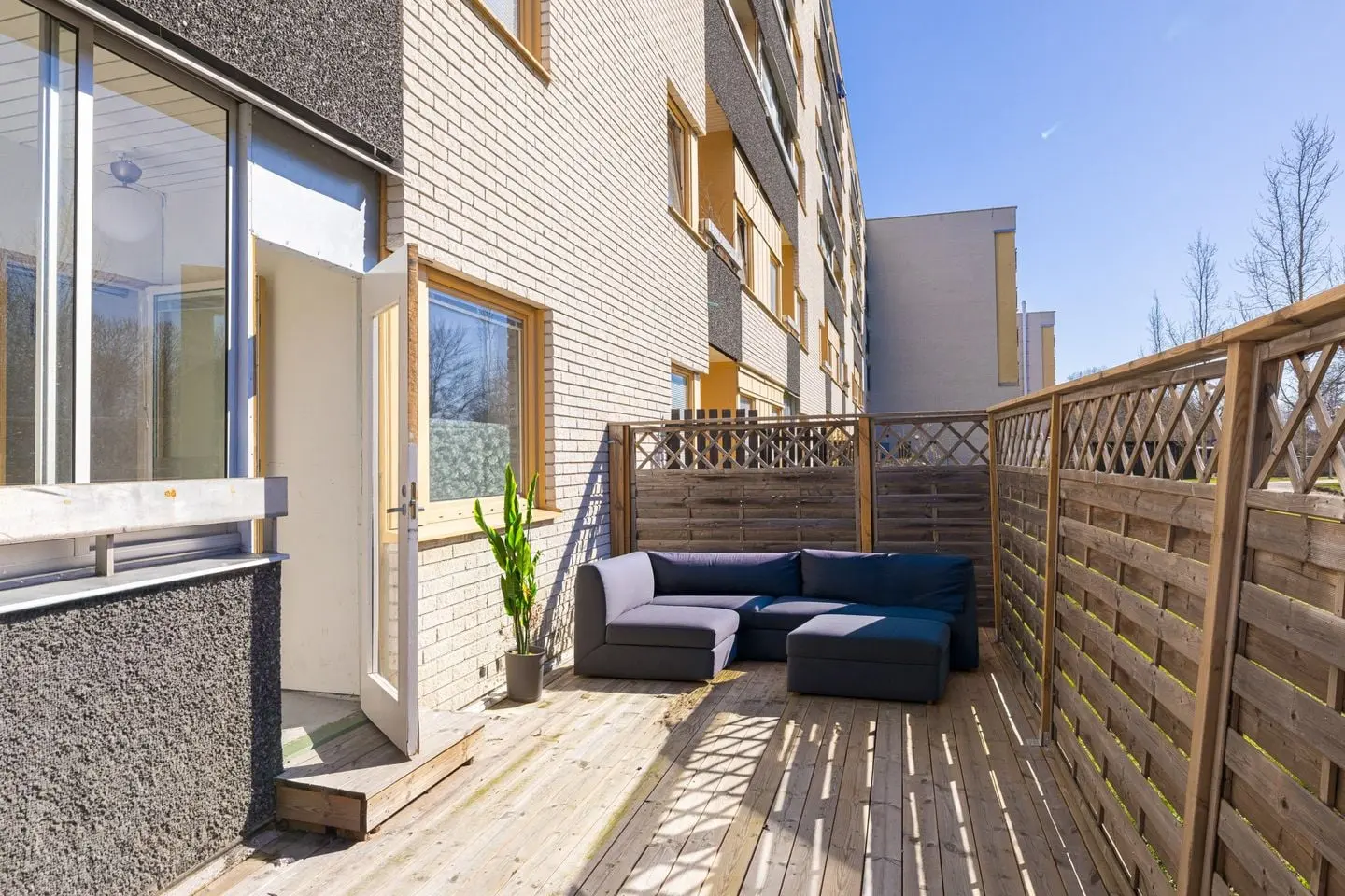 Lägenhet, Bergshöjden 48, Sundbyberg. Bild 1 av 22