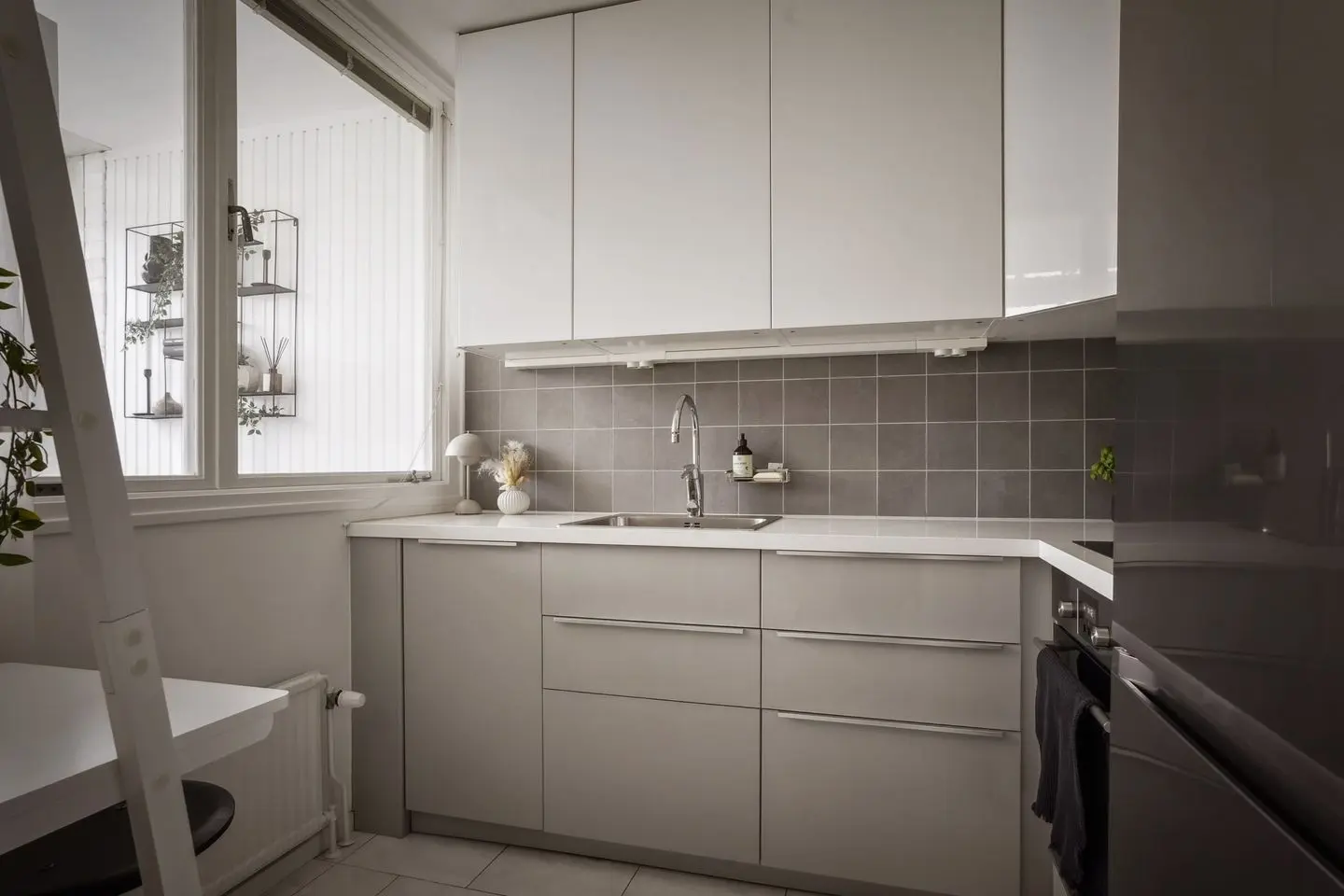 Lägenhet, Arvesgärde 1, Göteborg. Bild 1 av 31