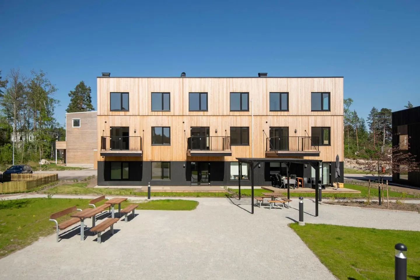 Lägenhet, Jordgubbsvägen 28D, Västerås. Bild 1 av 38