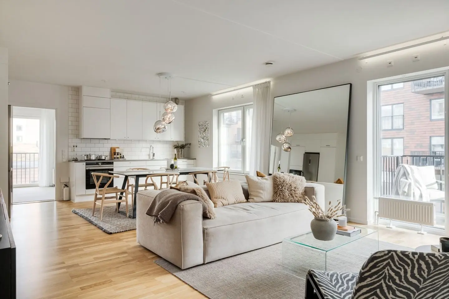 Lägenhet, Lindholmshamnen 18, Göteborg. Bild 1 av 25