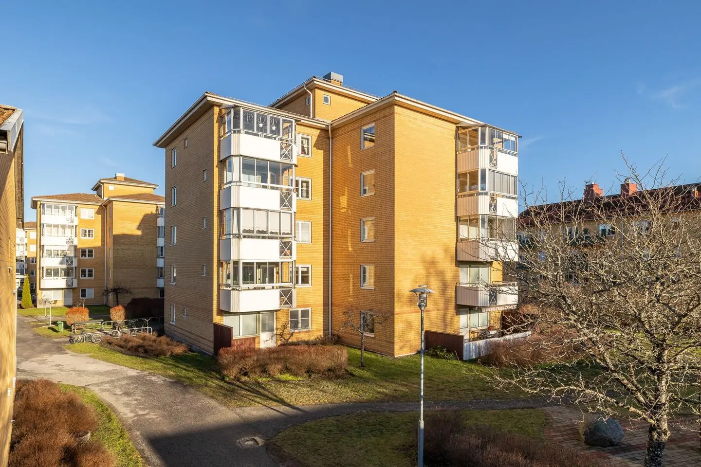Lägenhet, Stora Trädgårdsgatan 15B, Västervik. Bild 1 av 33