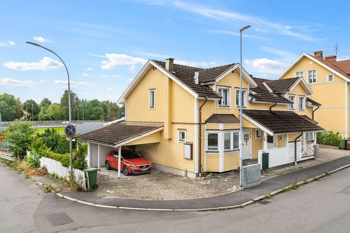 Bild 1 av 21 på Fabriksgatan 1