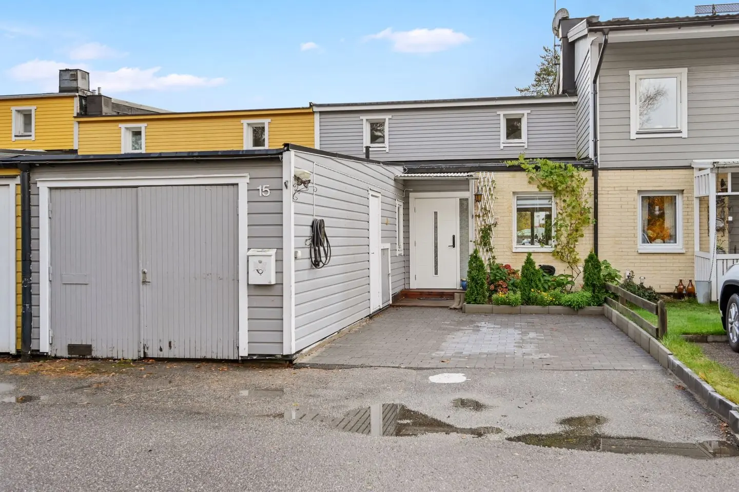 Villa, Fritiofs väg 15, Upplands Väsby. Bild 1 av 34