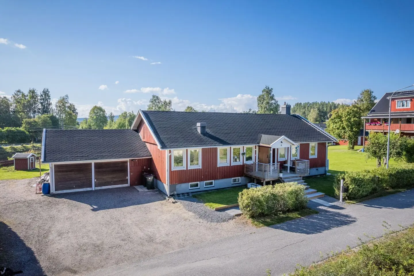 Villa, Birgittavägen 6, Örnsköldsvik. Bild 1 av 30