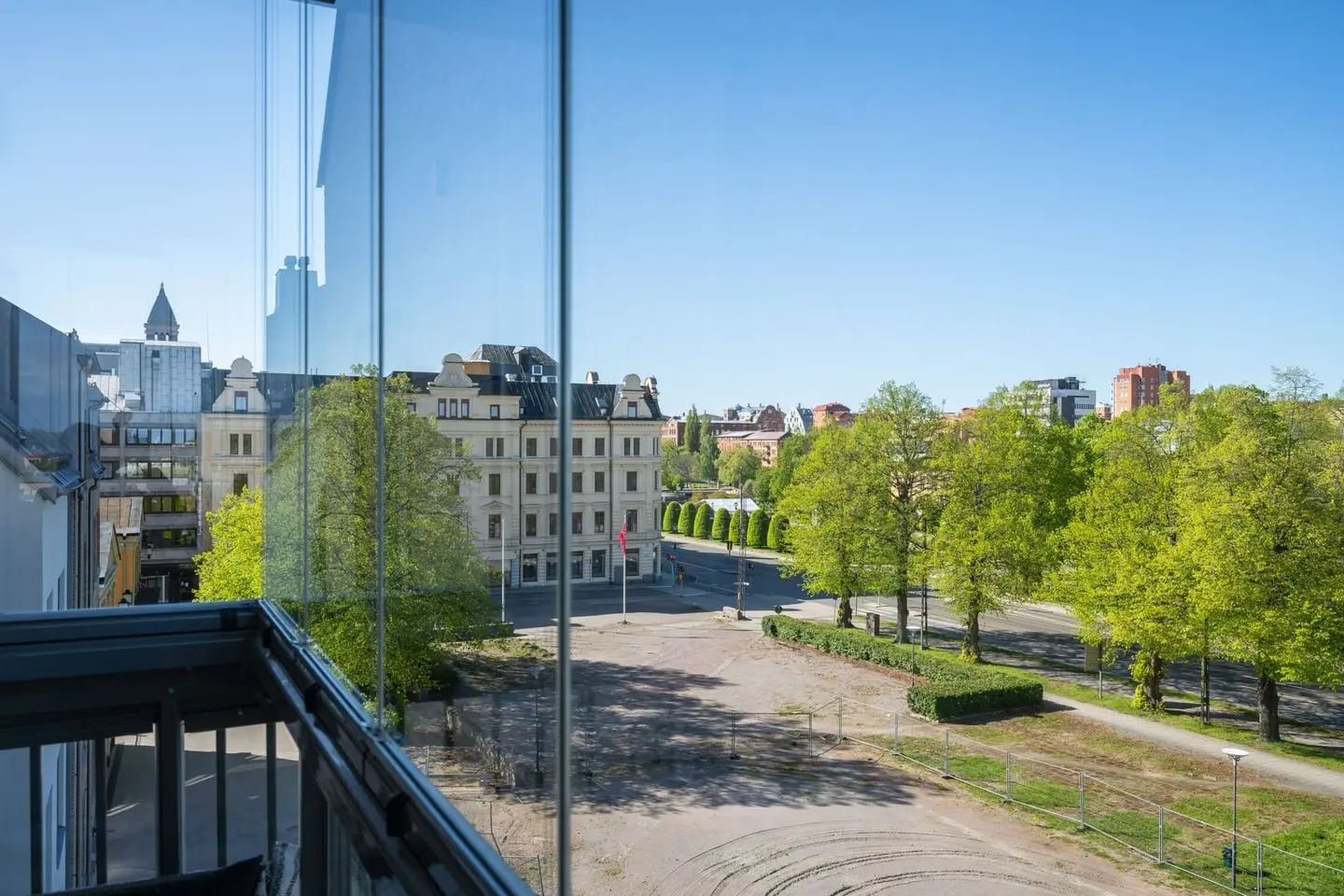 Bild 1 av 43 på Sveagatan 9
