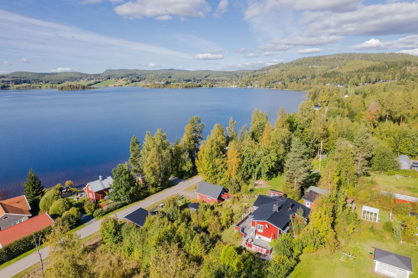 Villa, Lomsjövägen 14, Örnsköldsvik. Bild 1 av 29