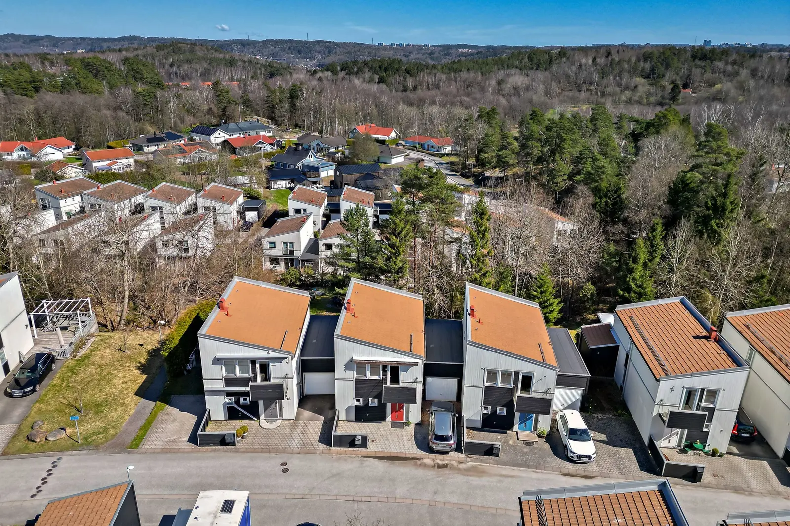 Par-/radhus, Johannas Väg 11, Hisings Kärra. Bild 1 av 4
