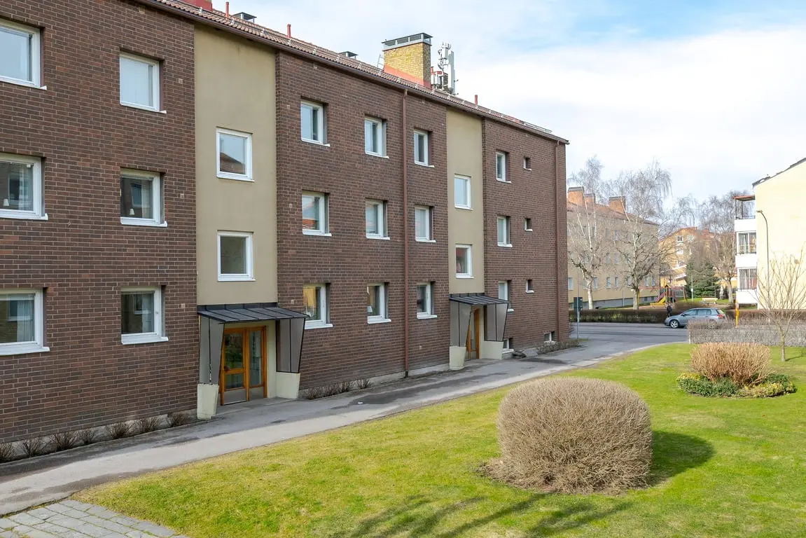 Image 1 of 22 of Hagagatan 16B