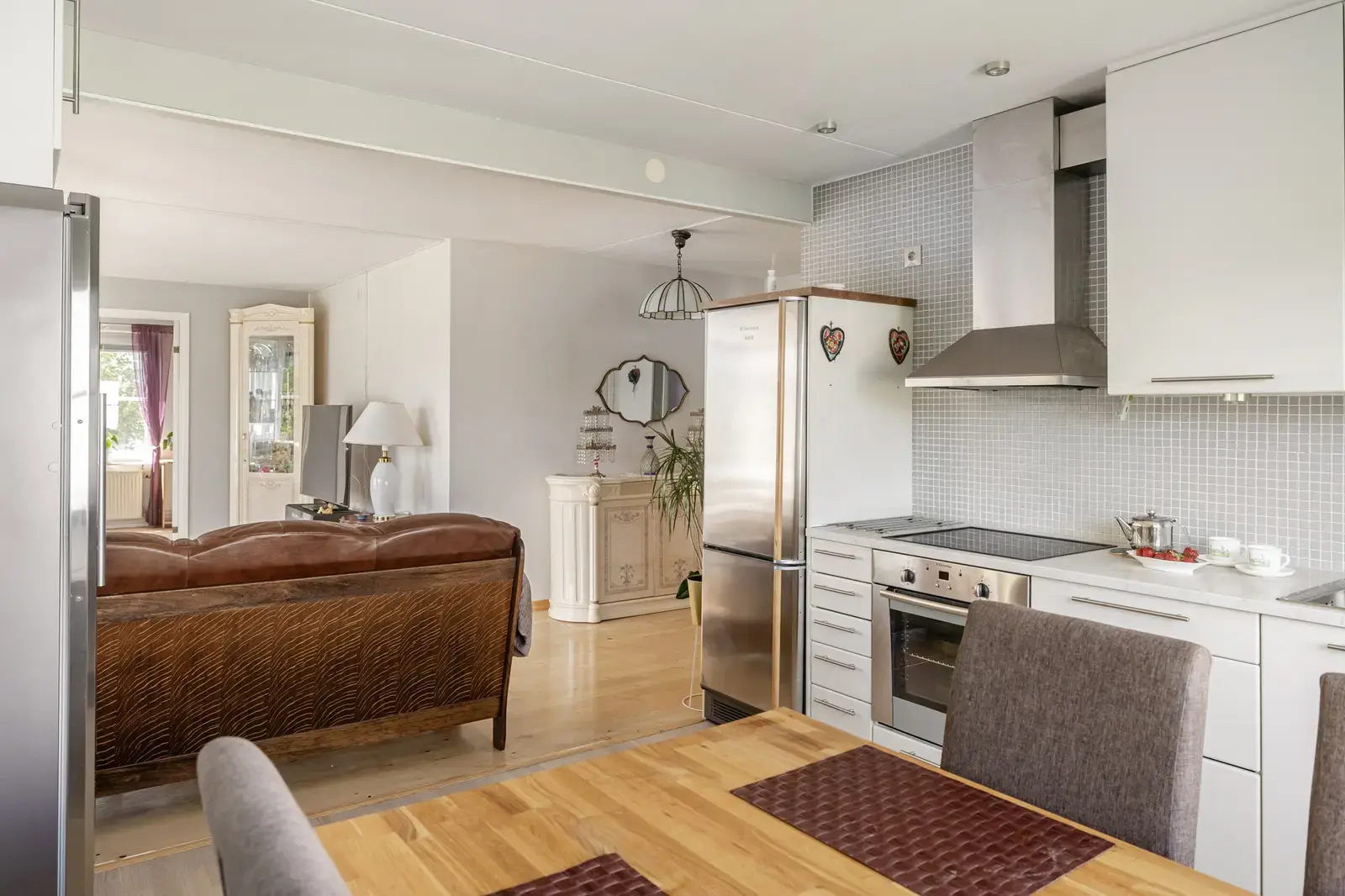 Lägenhet, Diligensvägen 4. Bild 1 av 20